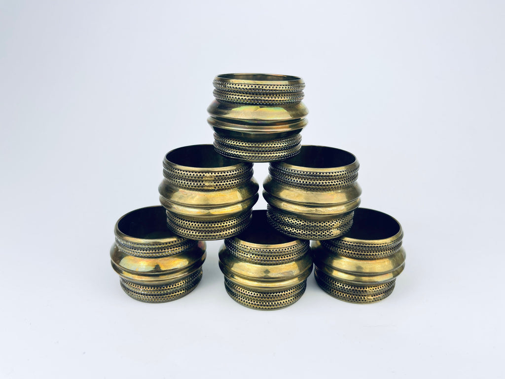 Product image for 'vintage brass ribbed napkin ring holders set of six 6 attractive aged patina' (view 61002d)