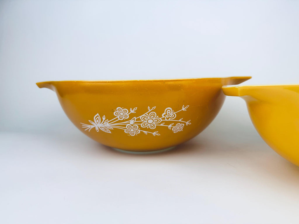 Product image for 'vintage pyrex butterfly gold cinderella mixing bowls 443 444 made in usa sold separately' (view 19446d)