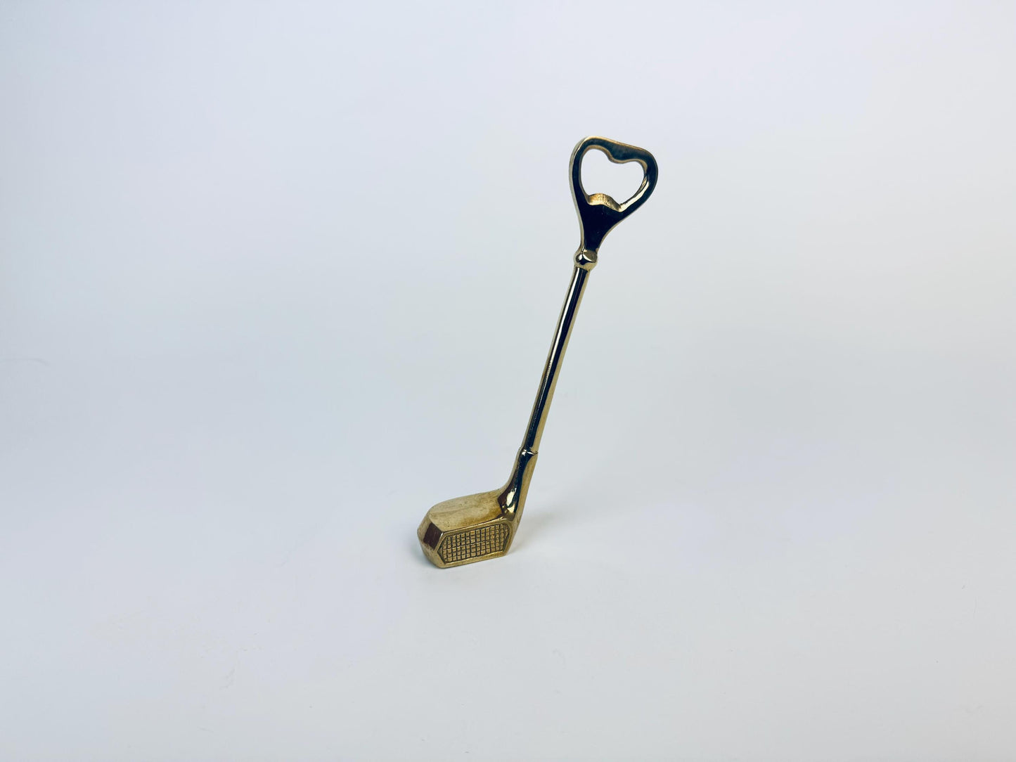 Product image for 'vintage solid brass golf club bottle cap opener barware gift' (view e2615d)