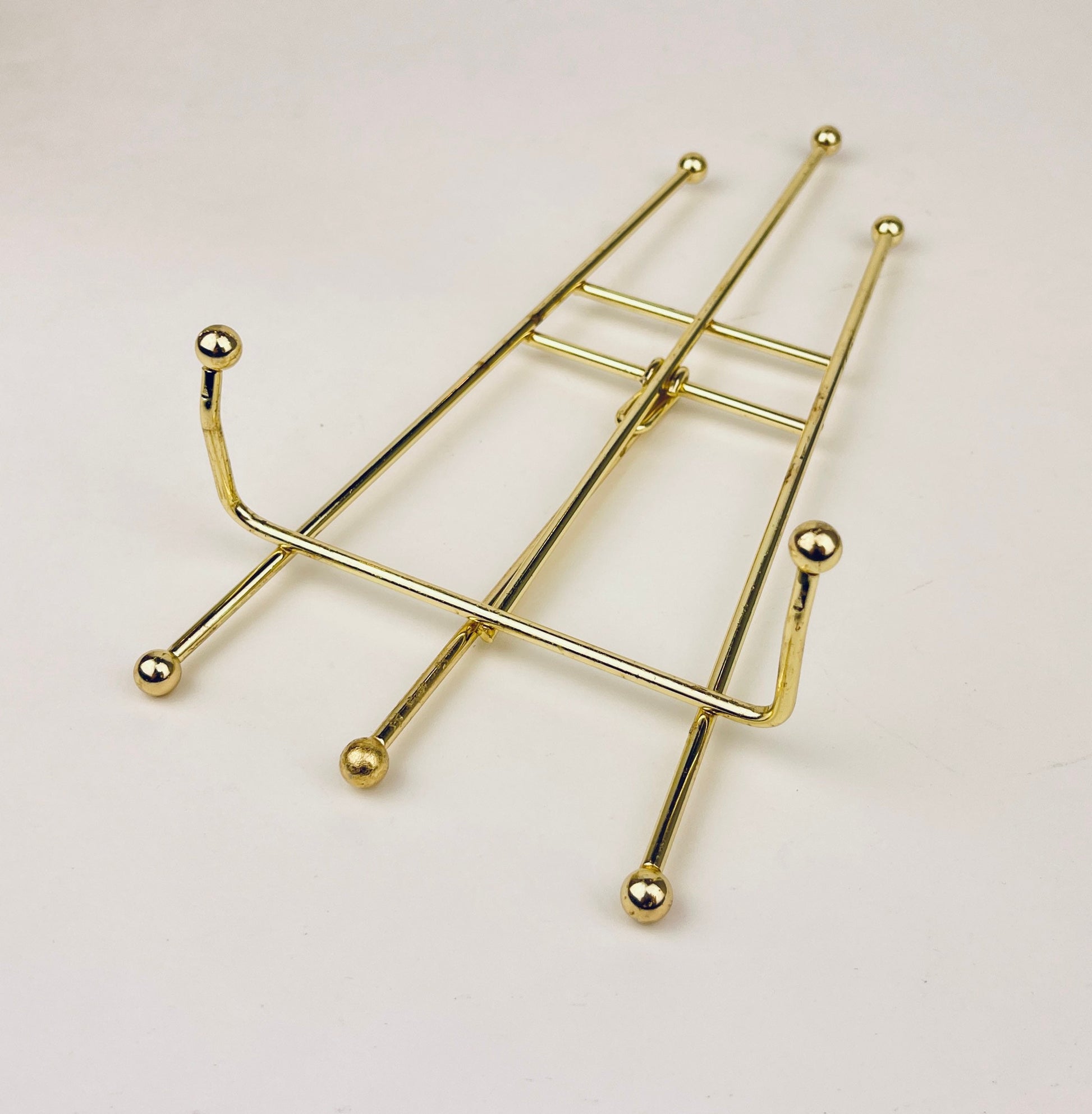 Product image for 'vintage gold collapsible small easel picture sheet music holder' (view 909e41)