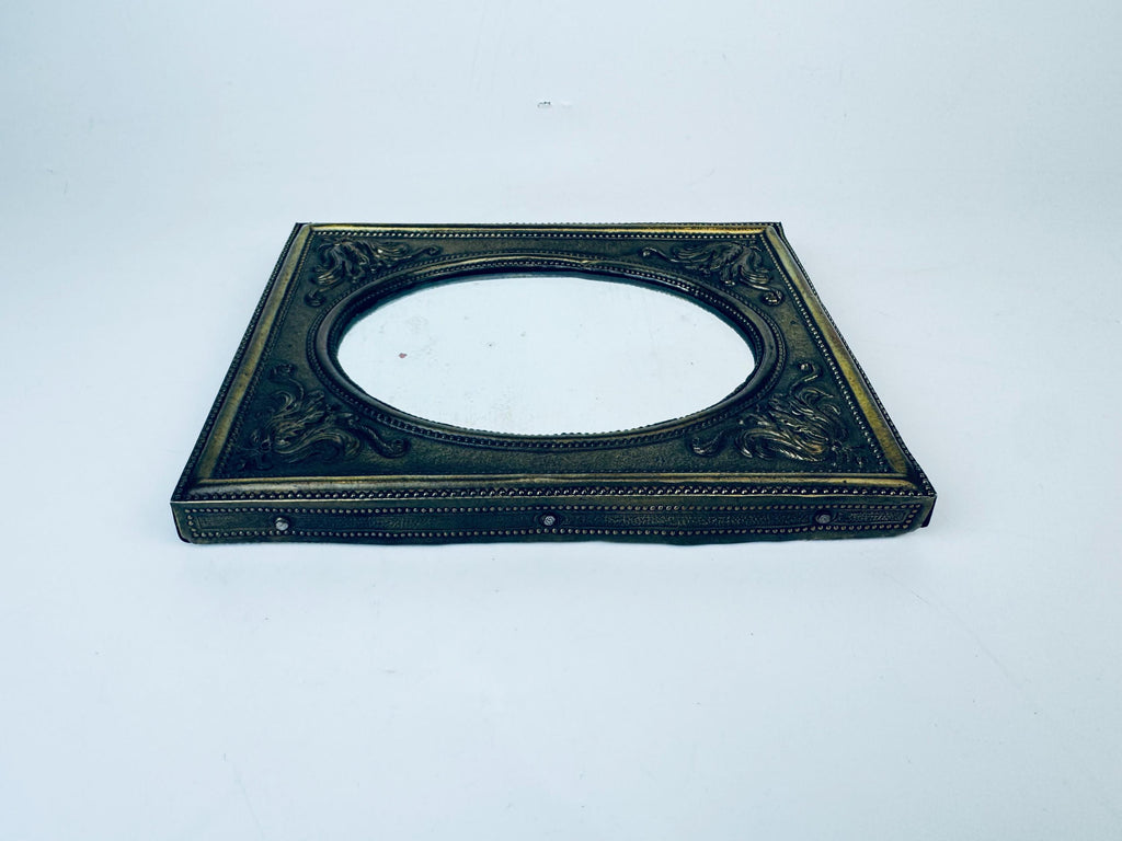 Product image for 'antique small brass oval wall mounted mirror' (view 675c7d)
