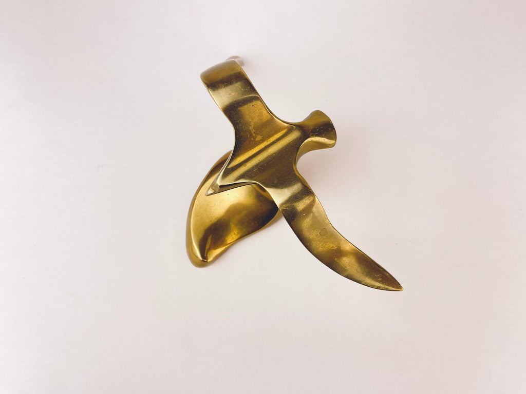 Product image for 'vintage solid brass moveable bird figurine attractive aged metal patina' (view 46bb3d)