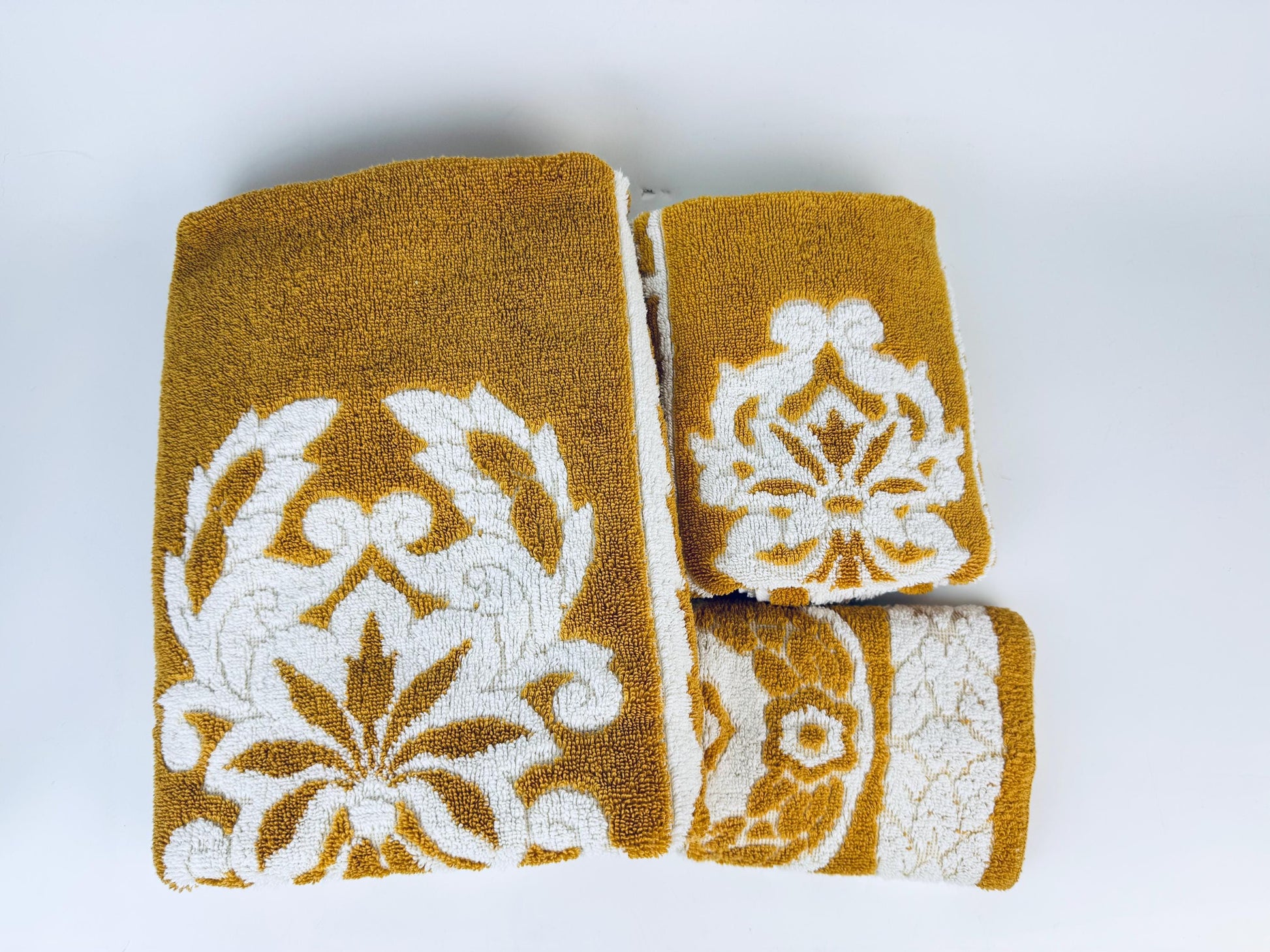 Product image for 'vintage fieldcrest gold beige floral towel set 100 cotton usa made' (view 78b668)