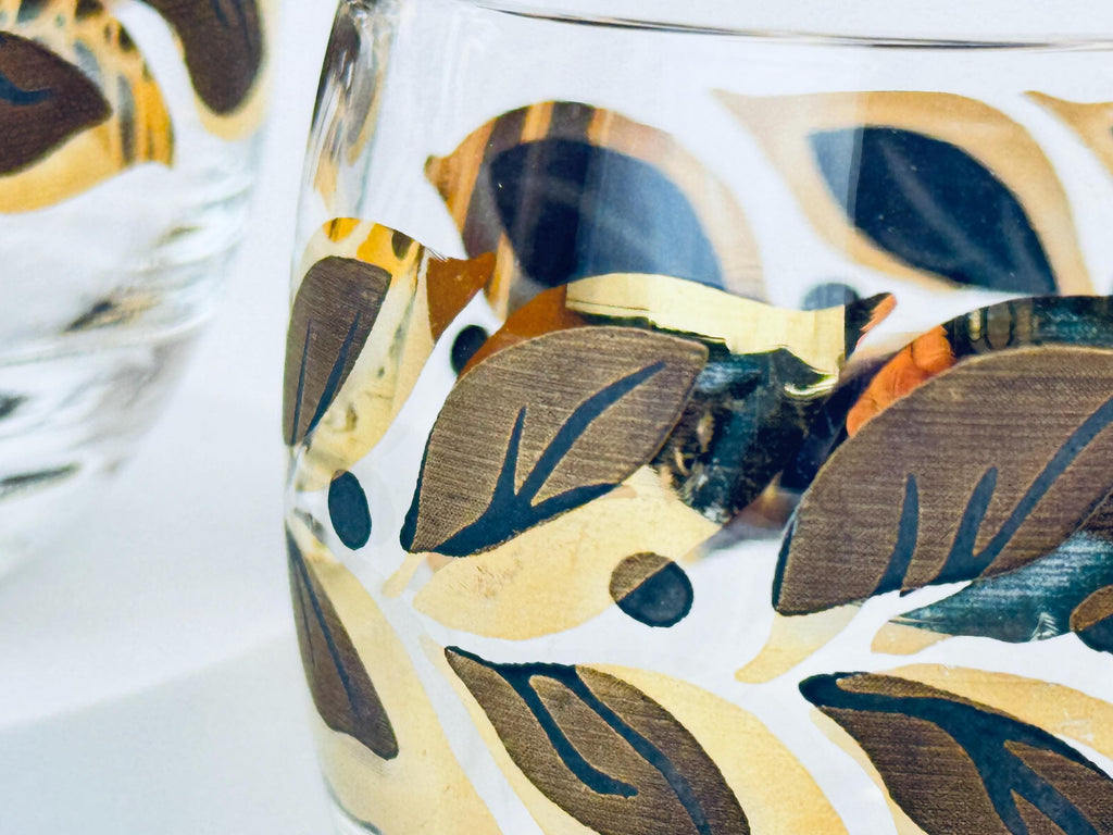 Product image for 'vintage federal glass gold laurel leaf roly poly glasses set of two 2' (view f00fbb)