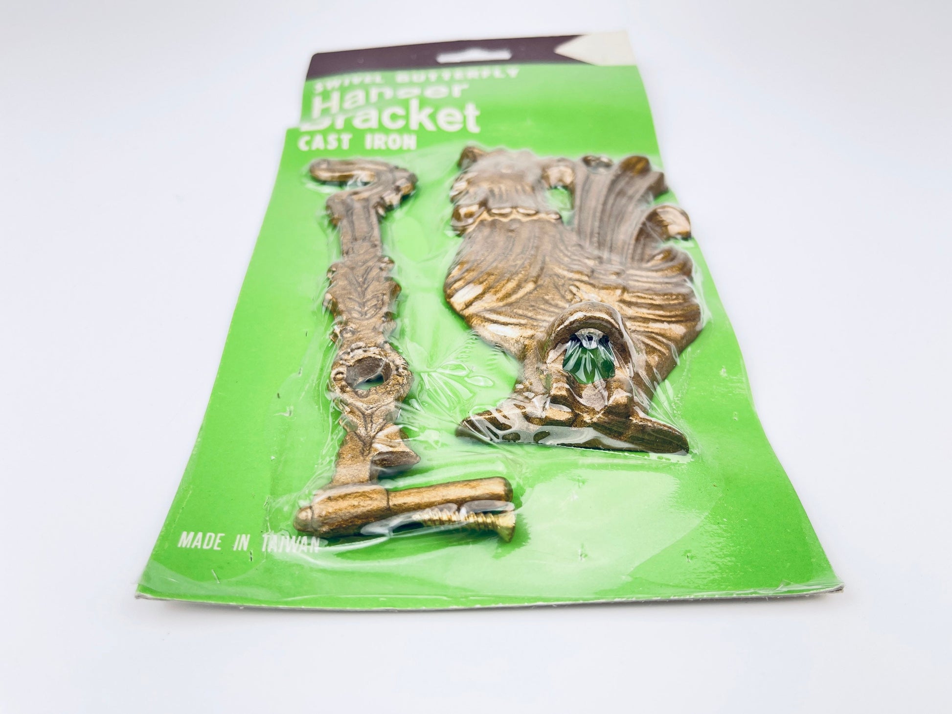 Product image for 'vintage cast iron gold rooster swivel wall plant hanger bracket new old stock nos' (view 4996f5)