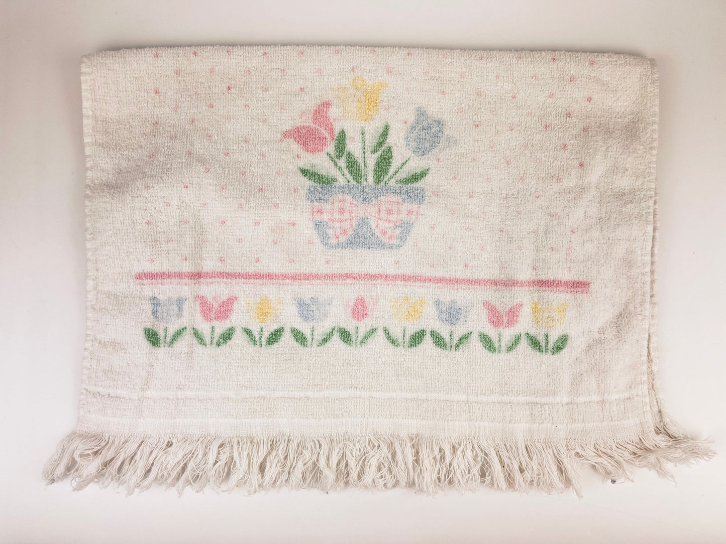 Product image for 'vintage spring floral rectangular fringe hand towel' (view 1004d9)