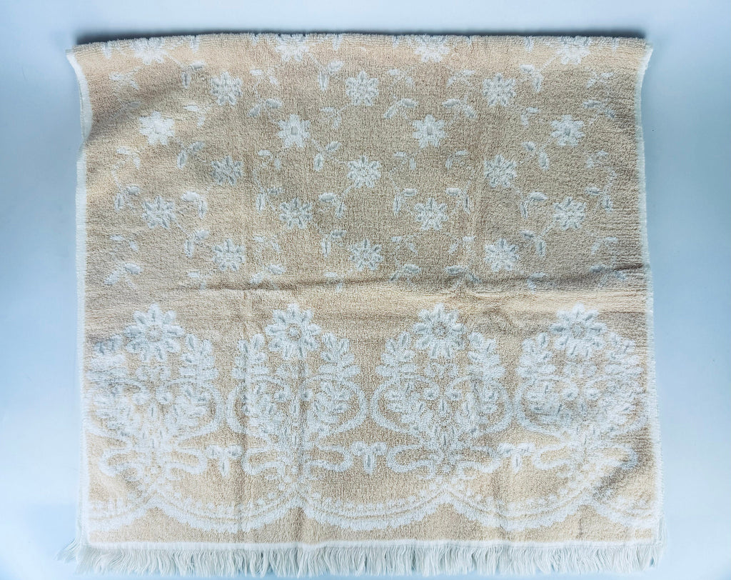 Product image for 'vintage royal family cannon rectangular beige white floral fringe bath towel made in usa cotton polyester blend sold separately' (view 738d7b)