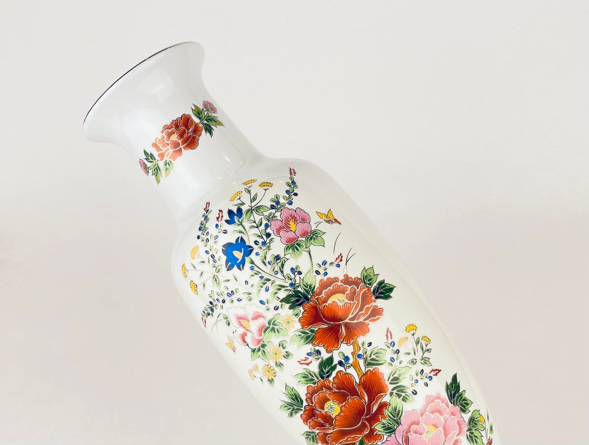 Product image for 'vintage shibata japan floral ceramic vase mid century elegance' (view 5fd16f)