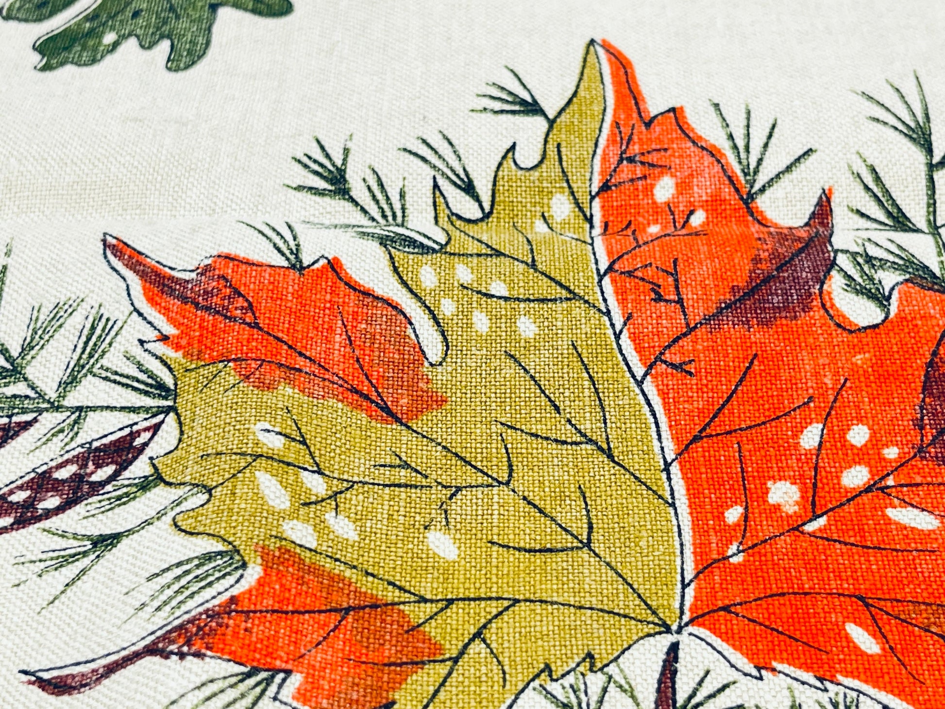 Product image for 'vintage 1950s autumn harvest linen tea towel fruits vegetables design' (view 8d1172)