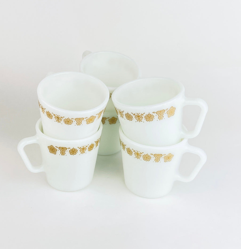 Product image for 'vintage pyrex butterfly gold pattern coffee tea cups set of two 2' (view 5bc693)