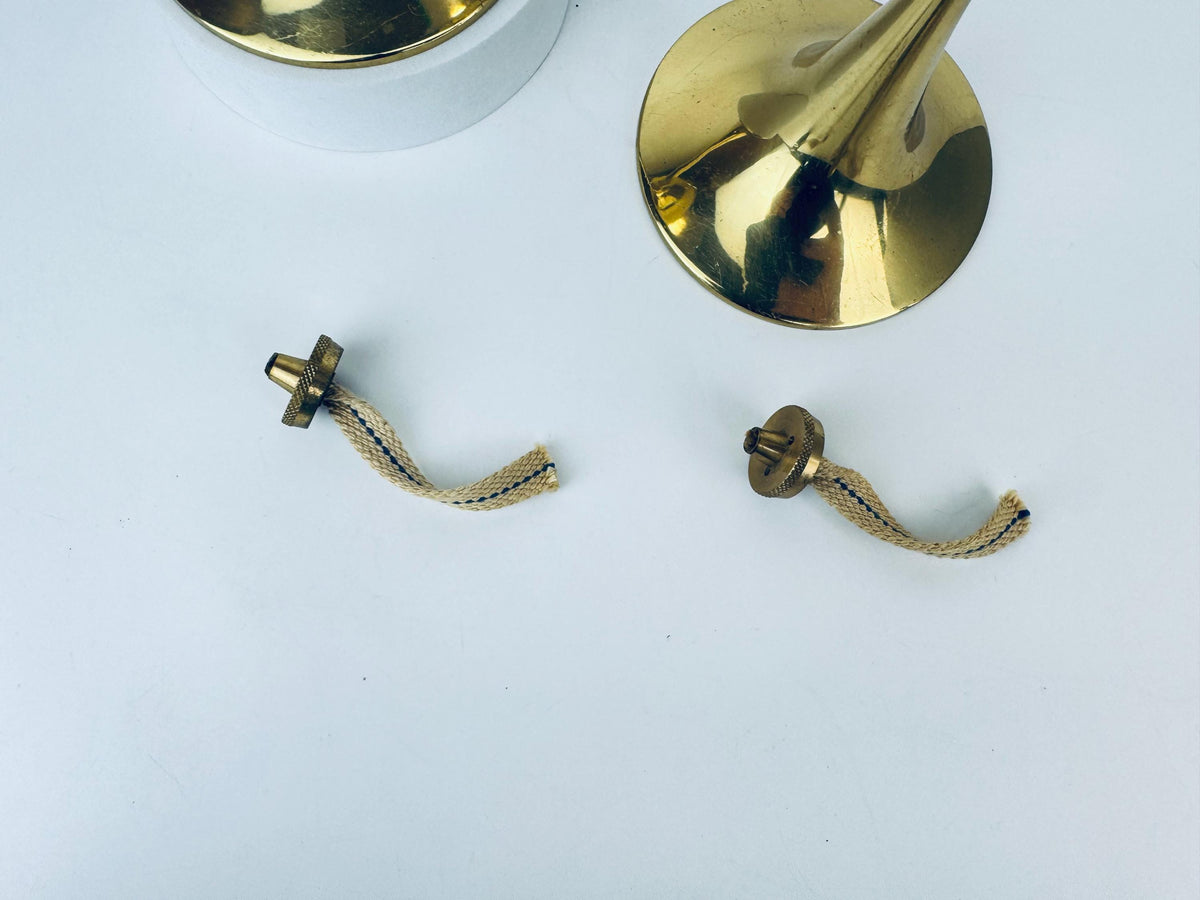Product image for 'vintage hejl mid century danish brass oil lamps atomic mushroom shaped set of two 2 made in denmark' (view 09b79a)