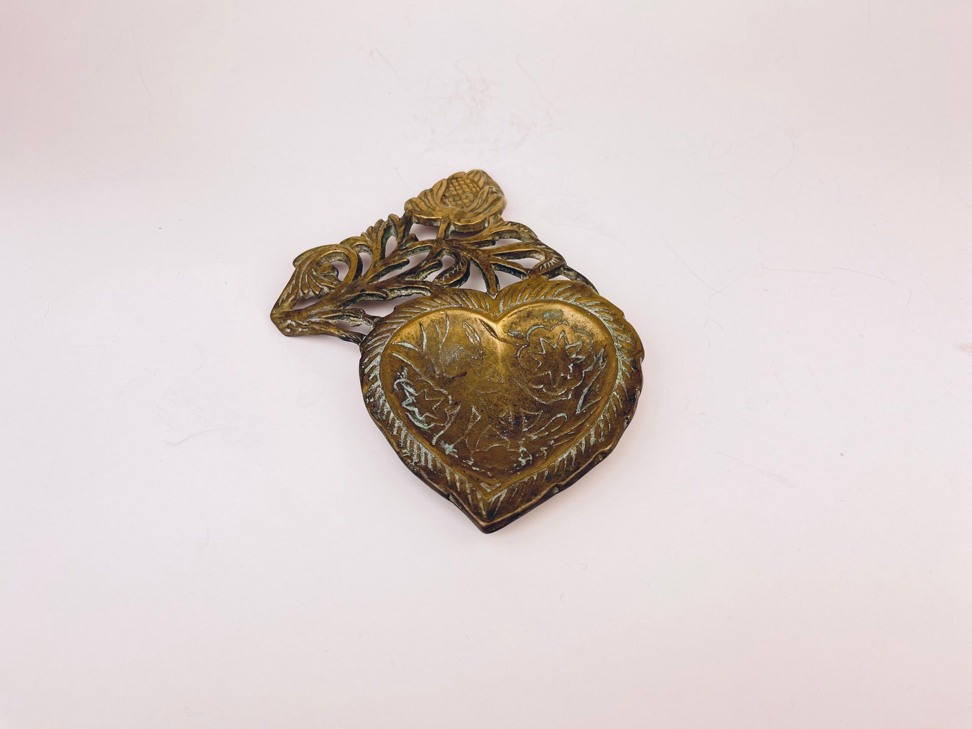 Product image for 'vintage solid brass heart floral ring dish attractive aged patina' (view 5af797)