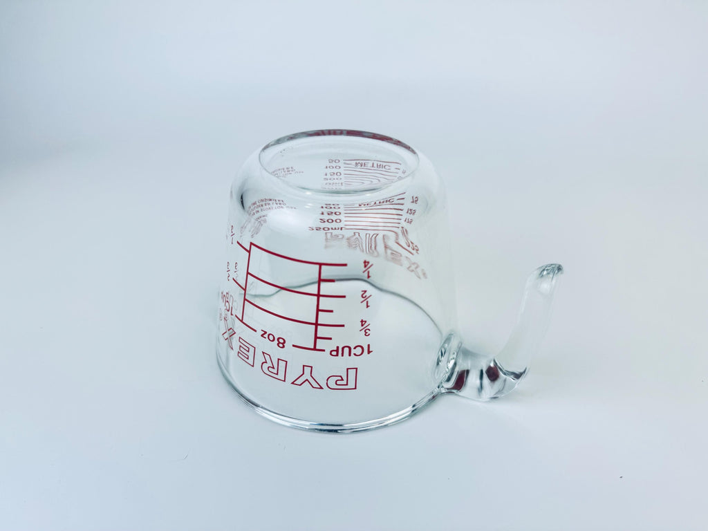 Product image for 'vintage pyrex 508 glass measuring cup 1 cup 250 ml metric imperial system made in usa' (view d98373)