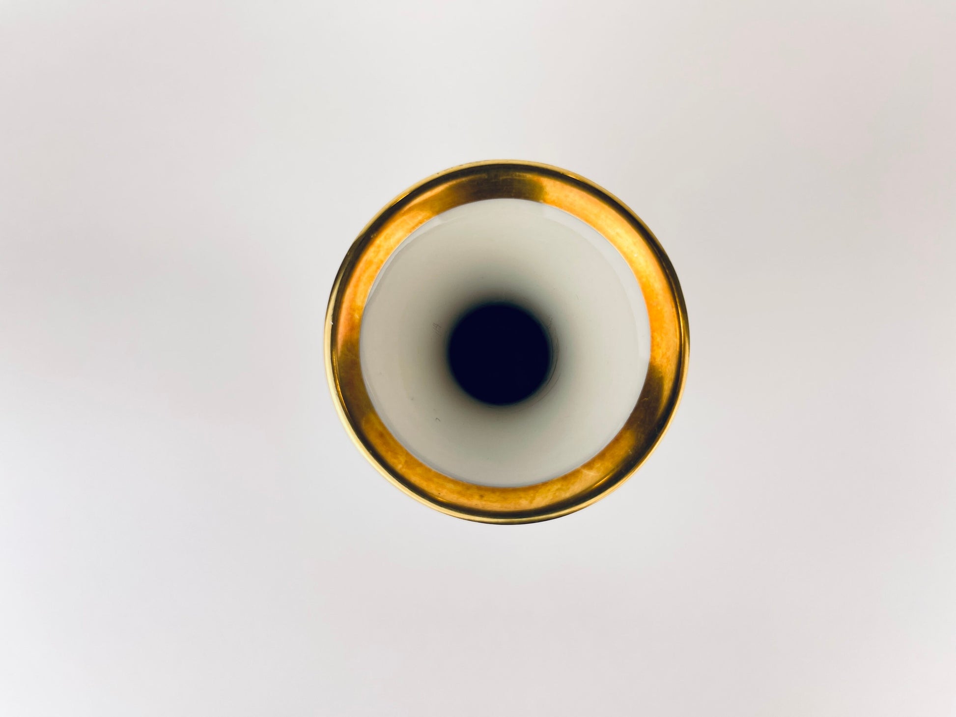 Product image for 'vintage mitterteich bavaria ivory gold vase' (view 9175f7)