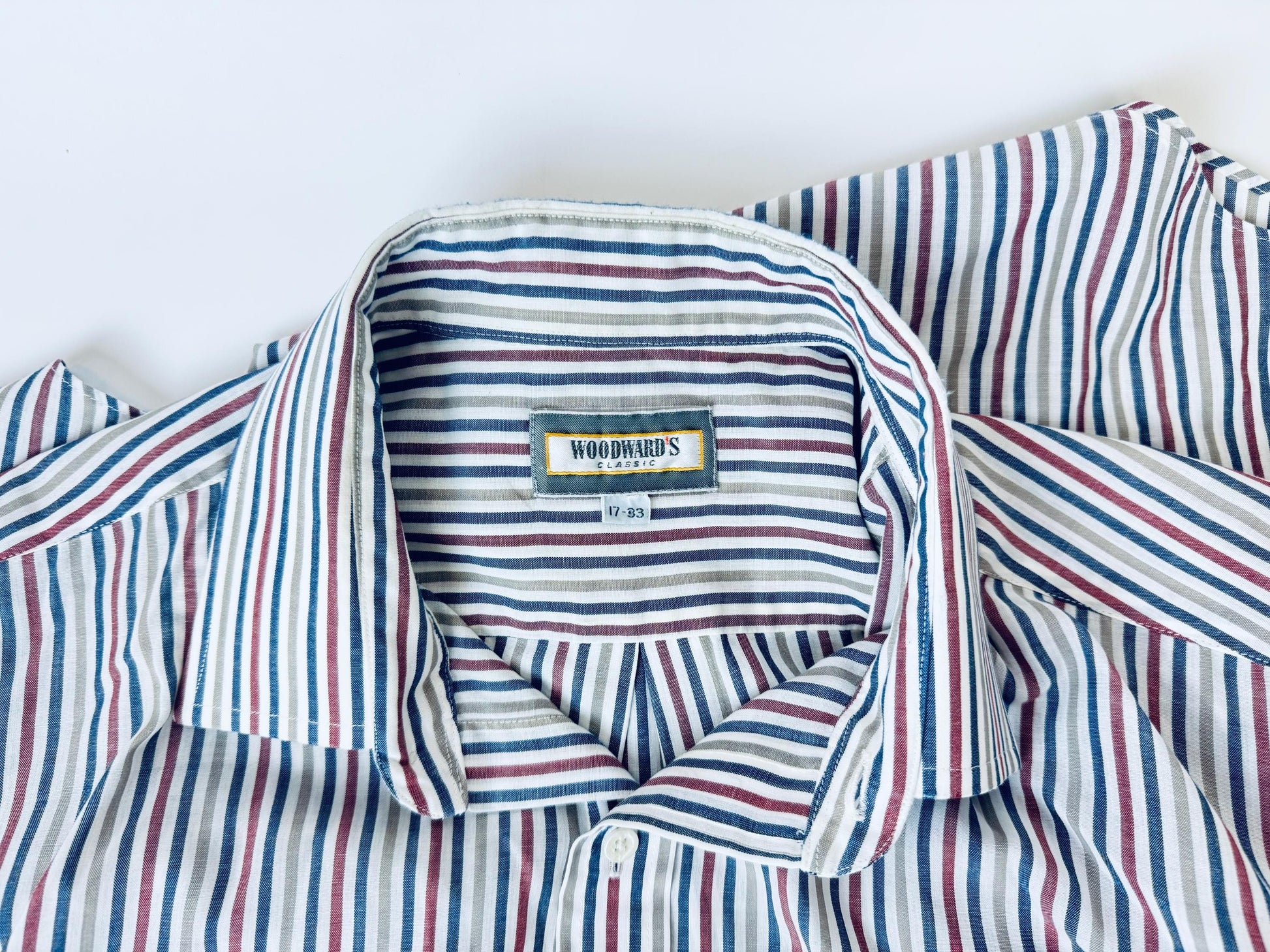 Product image for 'vintage woodwards classic light weight striped long sleeve white button down shirt size medium 17 33' (view ccd3b8)