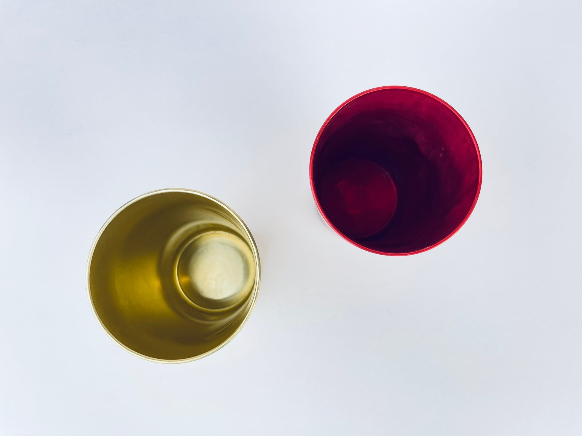 Product image for 'vintage red gold aluminum metal drinking glasses tumbler stafford industries set of two 2' (view 5ee10c)