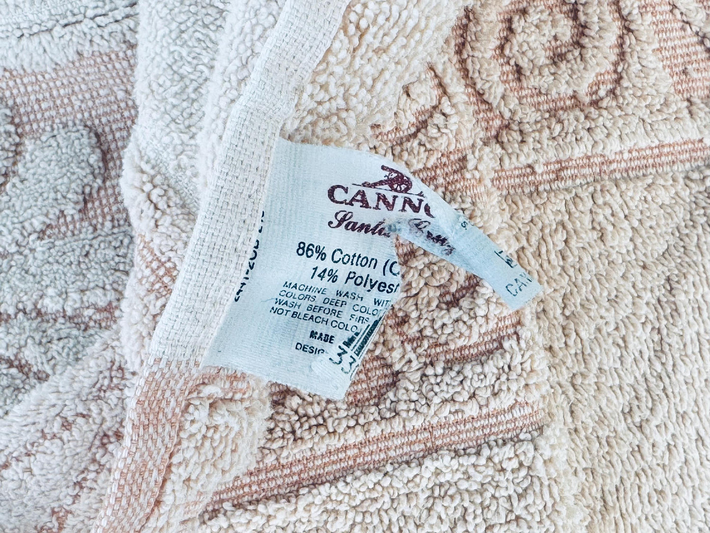 Product image for 'vintage cannon santa cruz dusty rose fringe bath towel made in usa cotton polyester blend' (view 1b607d)
