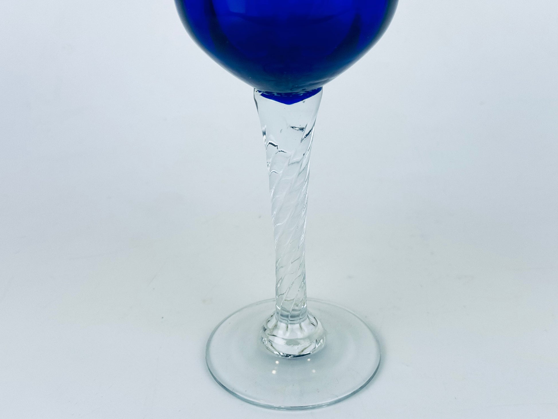 Product image for 'vintage cobalt blue twisted clear stem glass vase made in japan' (view 63d76d)