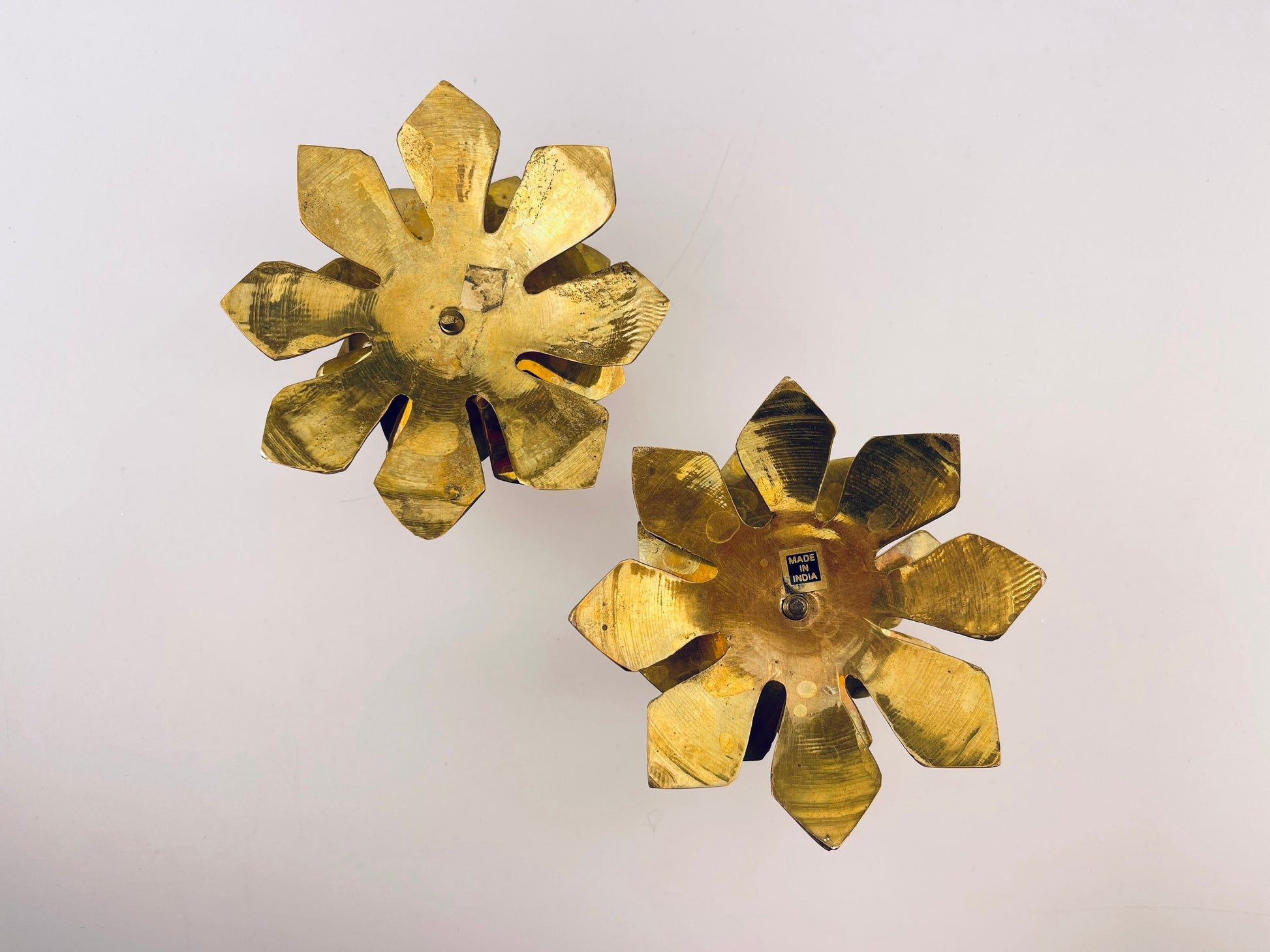 Product image for 'vintage solid brass floral candle holders set of two 2' (view 0cf29a)
