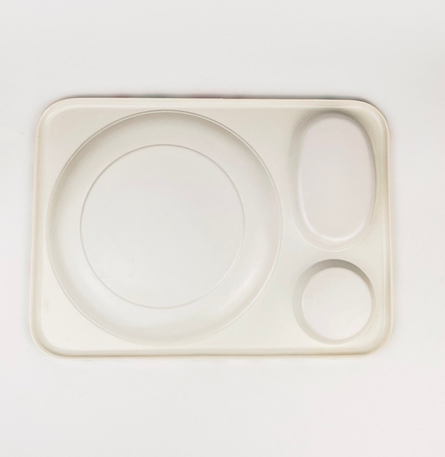 Product image for 'vintage strawberry fields tray retro picnic dining charm' (view 9de8ba)