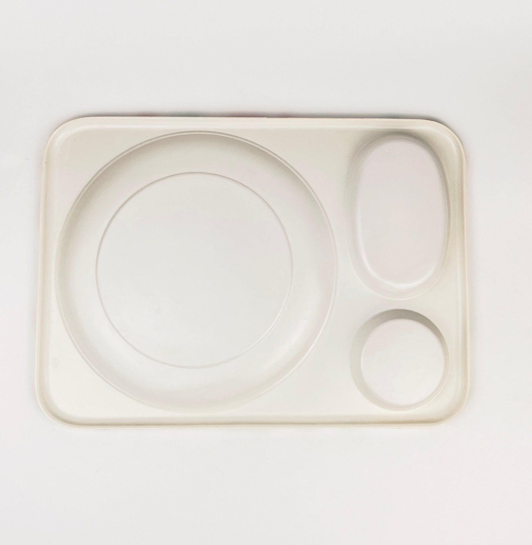 Product image for 'vintage strawberry fields tray retro picnic dining charm' (view 9de8ba)