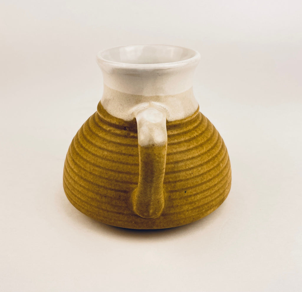 Product image for 'vintage two toned no drip drip glazed handled porcelain travel mug' (view 182e78)