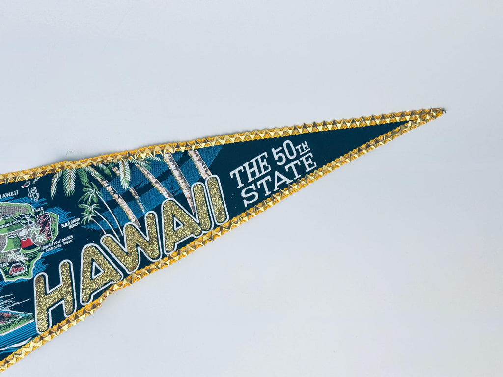 Product image for 'vintage hawaii souvenir the 50th state large tapered pennant wall hanging' (view 0b9bd8)