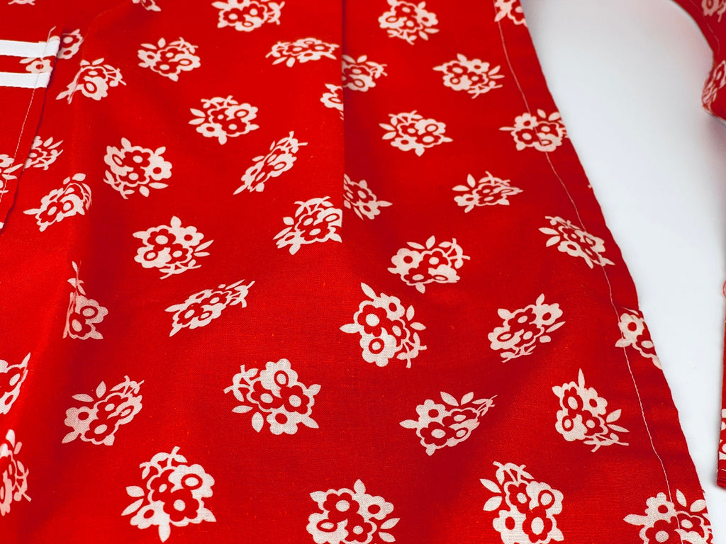 Product image for 'vintage red white floral pantaloon pleated pocket waist apron handmade' (view 3e849b)