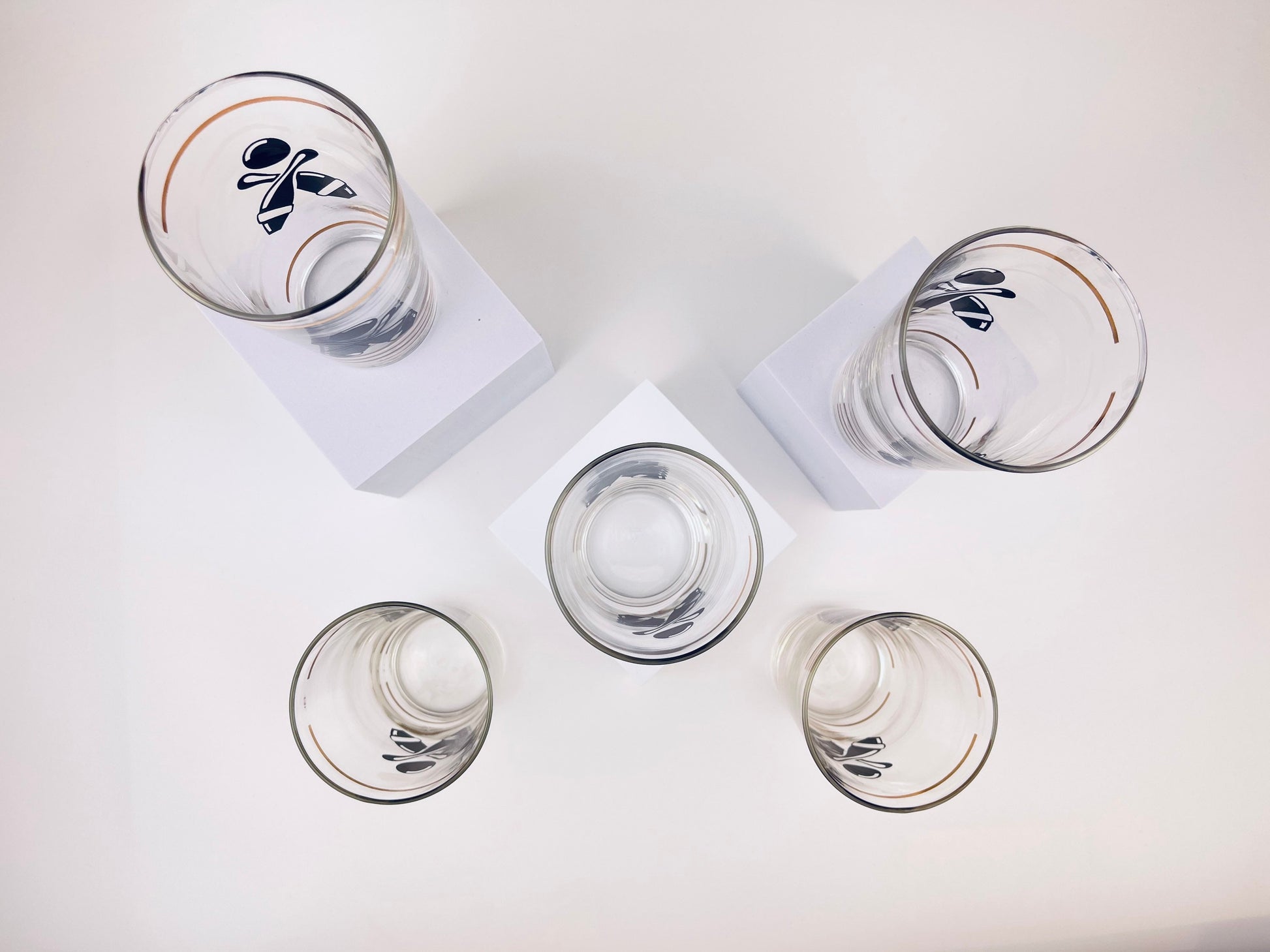 Product image for 'vintage bowling federal glasses set of five 5 tall clear glass with gold black' (view 02719e)