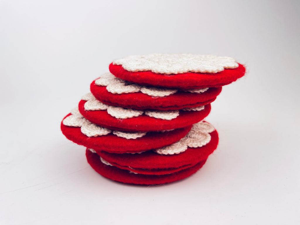 Product image for 'vintage handmade red white fabric christmas coaster set set of six 6' (view 98ca5b)