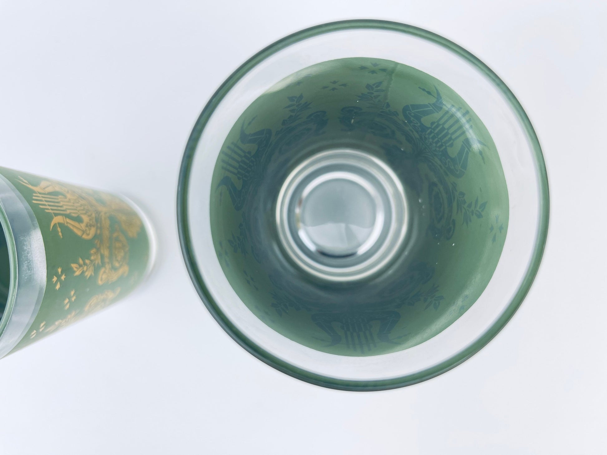 Product image for 'vintage hollywood regency green gold glasses laurel and lyre pattern highball bar glasses set of two 2 jeannette glass company' (view 1e8dbe)