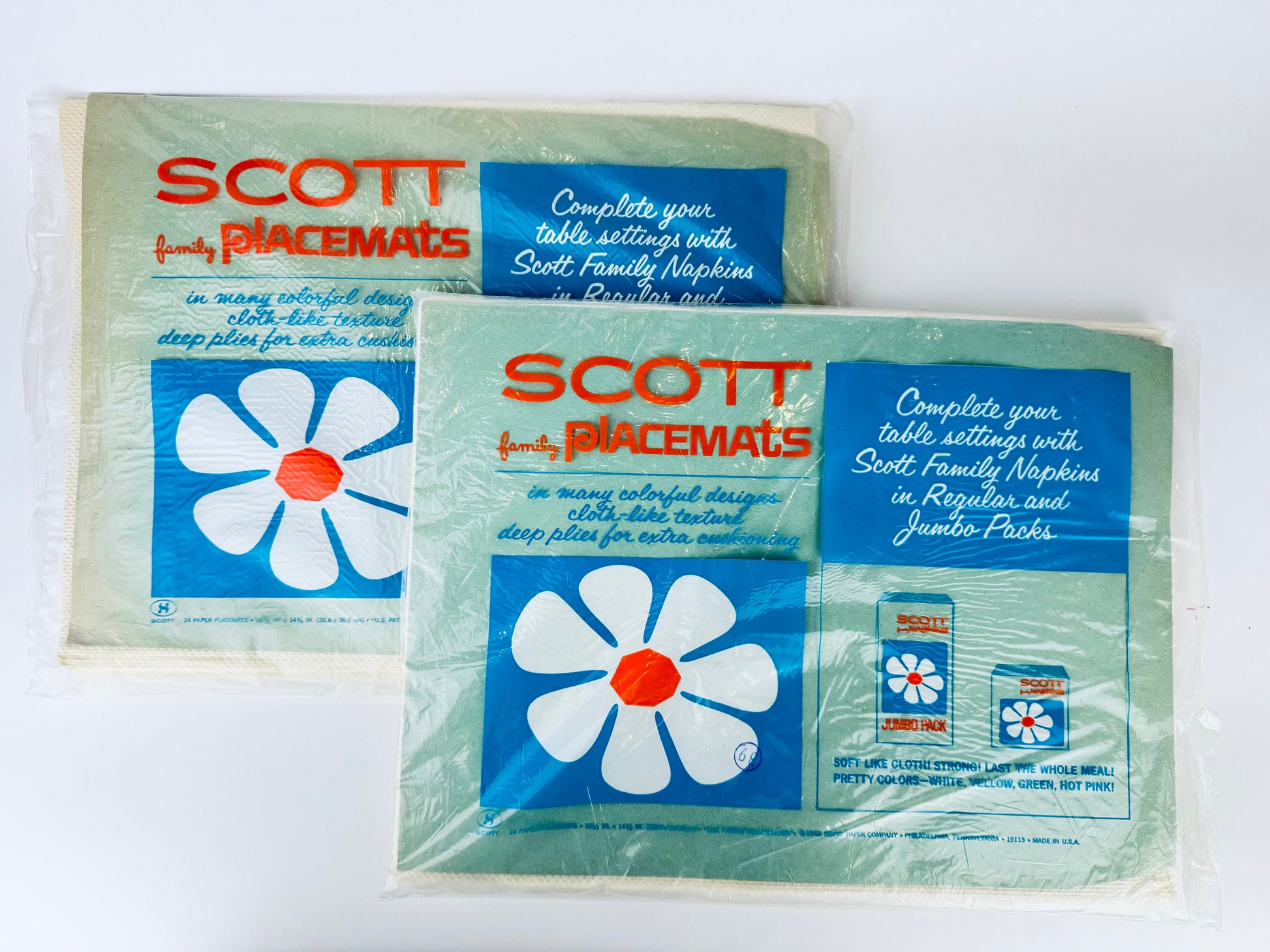 Product image for 'vintage flower power scott paper rectangular placemat set made in usa' (view c3fe18)