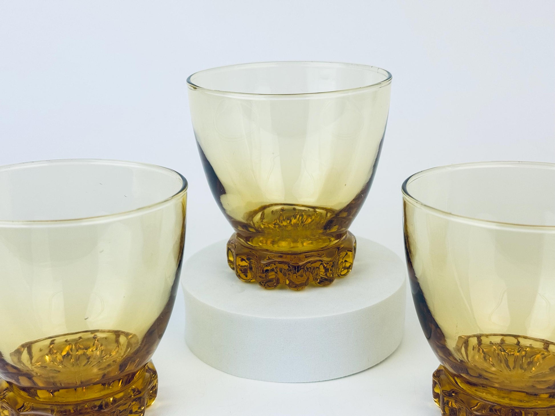Product image for 'vintage libbey crystal sonnet gold amber glasses set of three 3' (view e54ed6)
