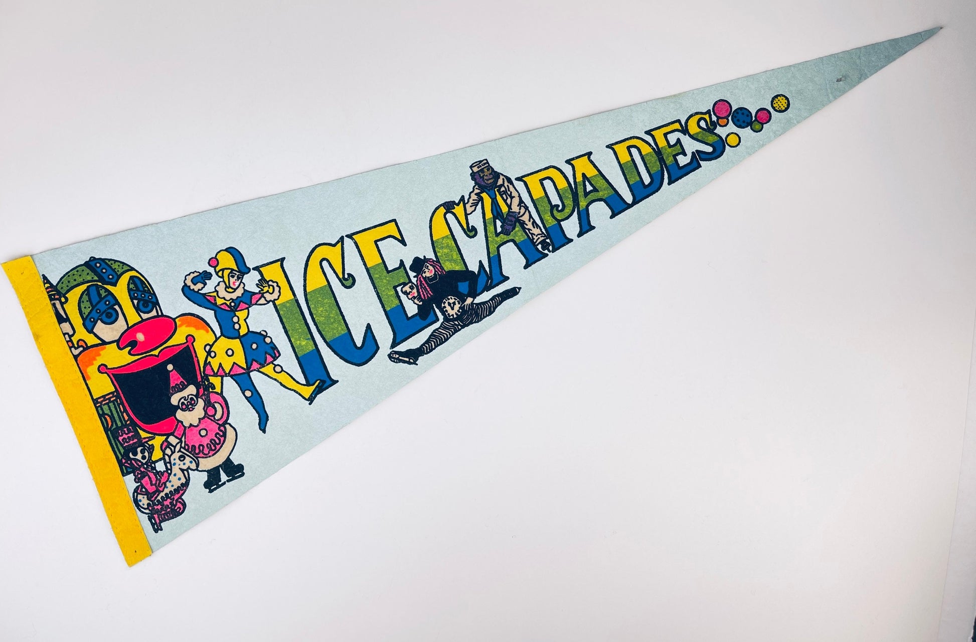 Product image for 'vintage ice capades tapered pennant wall hanging' (view cec68e)