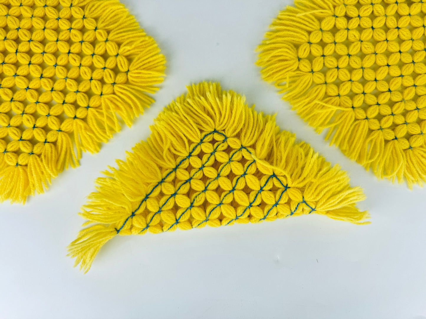 Product image for 'vintage yellow blue woven fringe table runner placemats' (view 6f3948)
