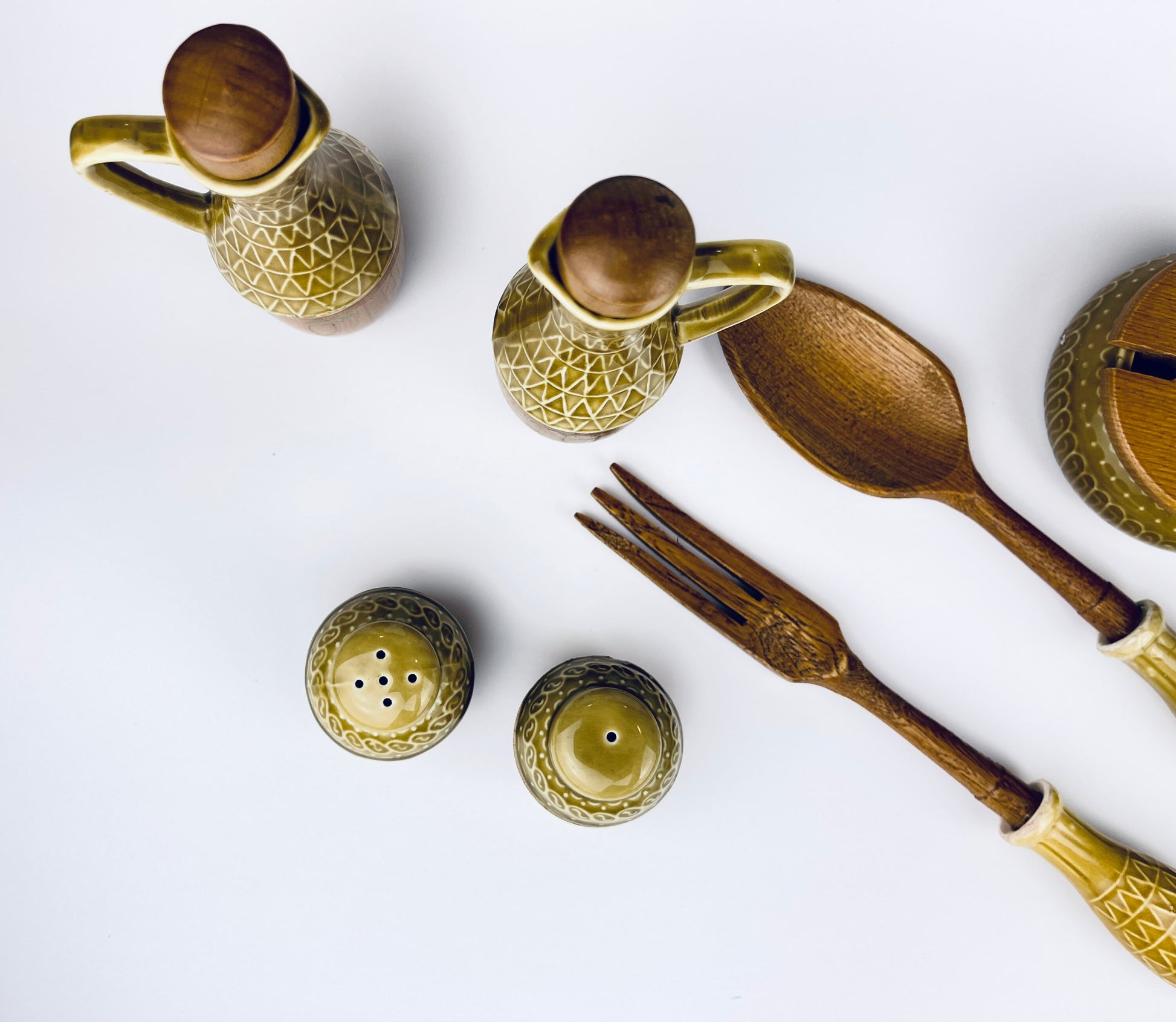 Product image for 'vintage continental condiment table set oil vinegar salt pepper dip fork spoon utensils' (view 5a5b60)