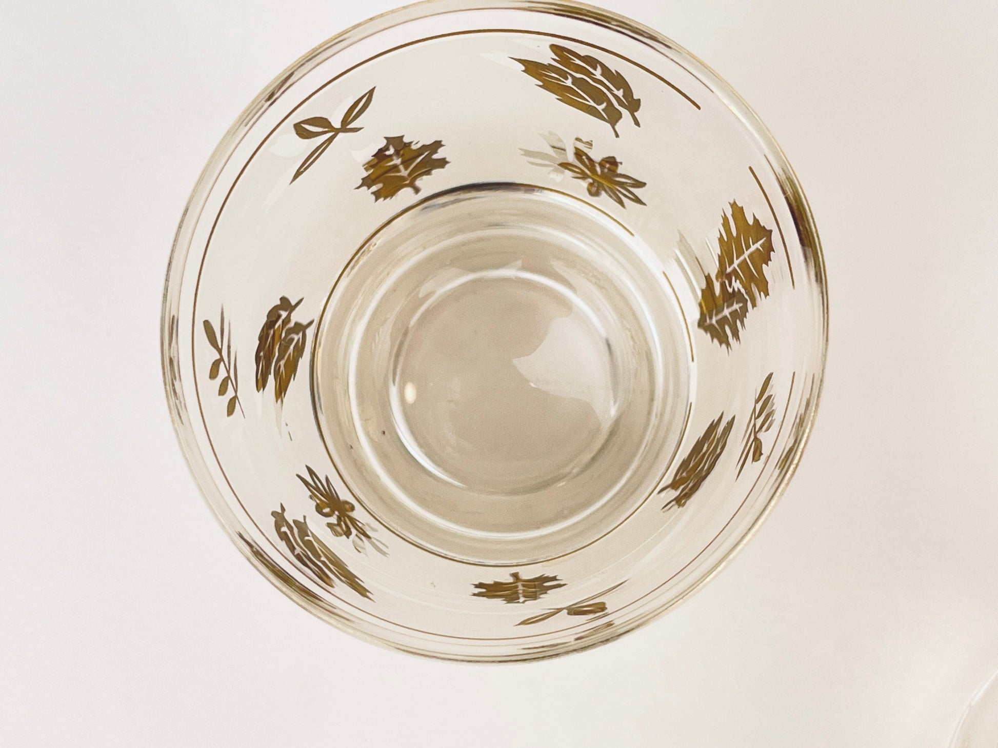 Product image for 'vintage mcm low ball glasses set of two 2 frosted gold leaf pattern' (view 003e55)