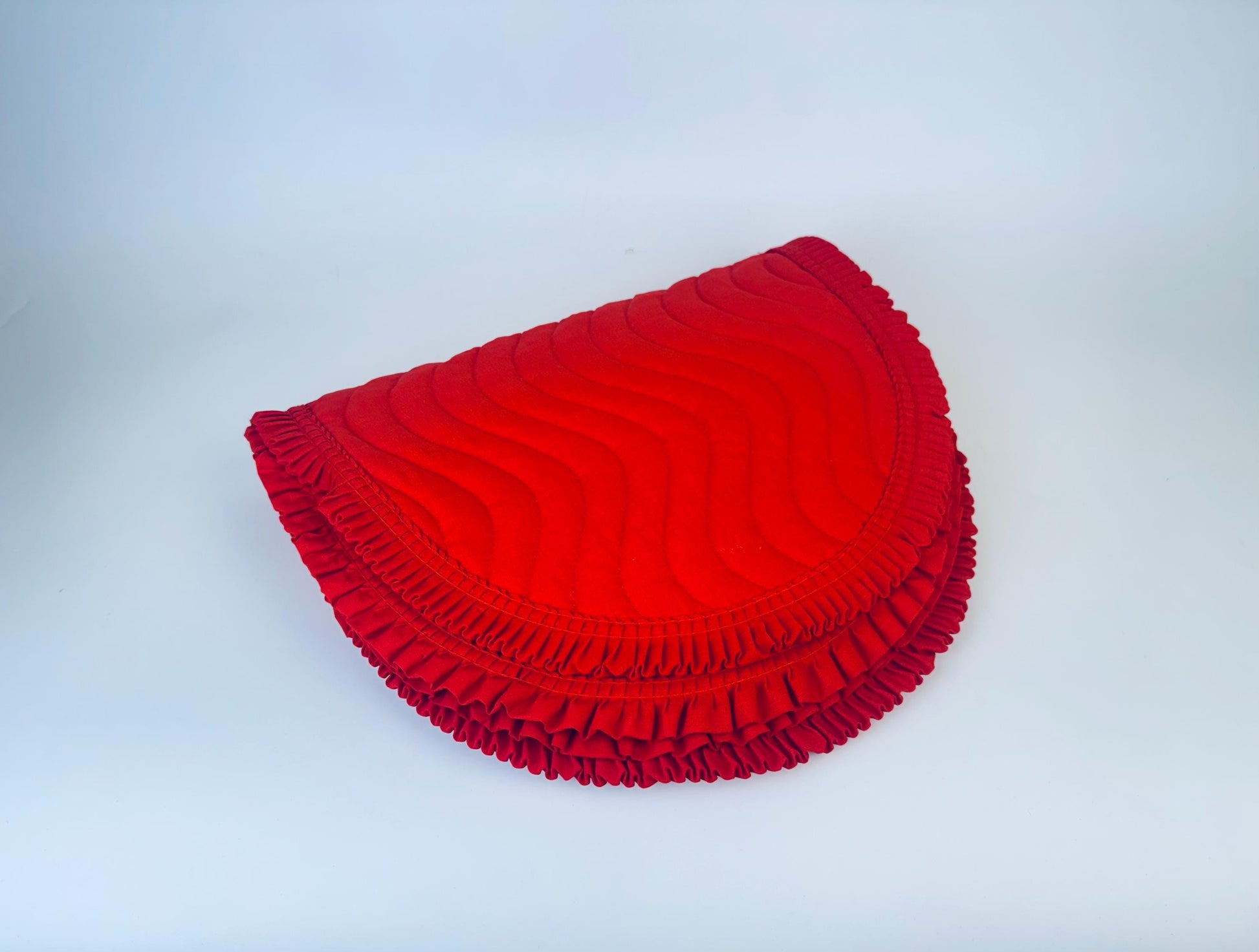 Product image for 'vintage red quilted place mats set of four 4 valentines tablescape' (view fcb901)