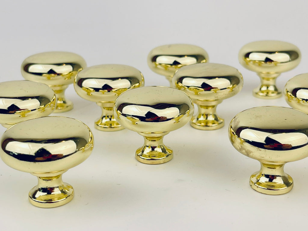 Product image for 'vintage shinny brass round circular knob drawer pull hardware new old stock nos individually priced' (view 485fa7)