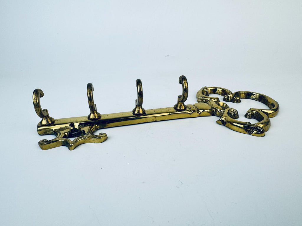 Product image for 'vintage brass skeleton key wall hook with four hooks' (view ef3bf4)