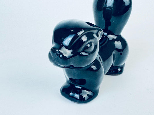 Product image for 'vintage kitsch black skunk red clay figurine made in japan' (view 3af498)