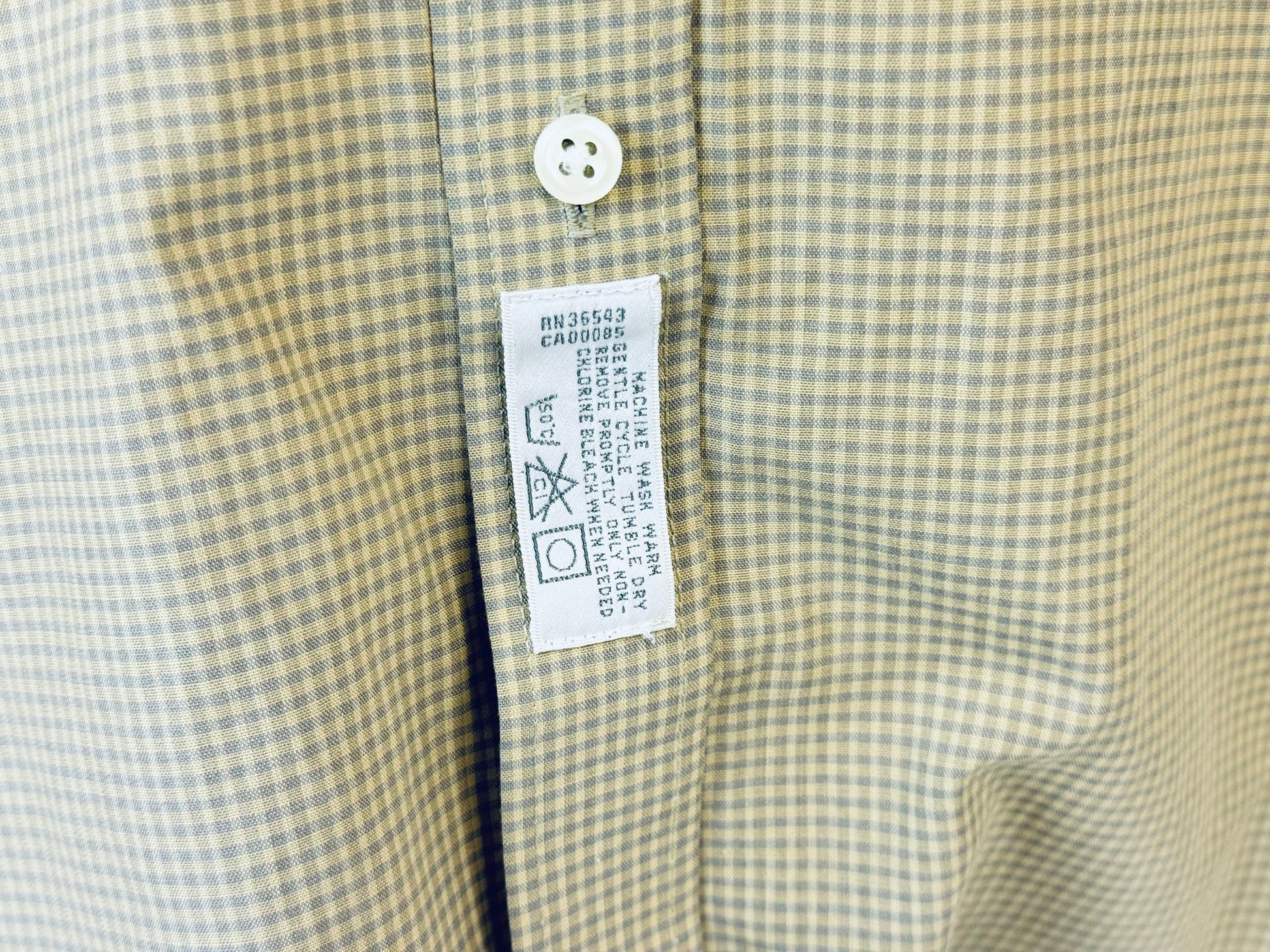 Product image for 'vintage geoffrey beene long sleeve button down green grey gingham shirt size 17 32 33 large made in hong kong' (view d46624)