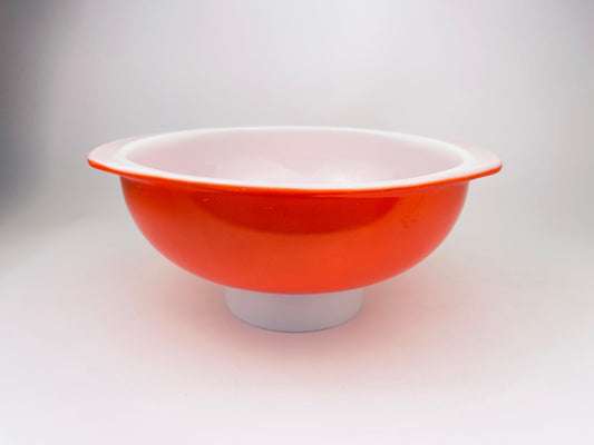 Product image for 'vintage red milk glass pyrex casserole dish 024 2 qt made in usa' (view 0ce9bf)