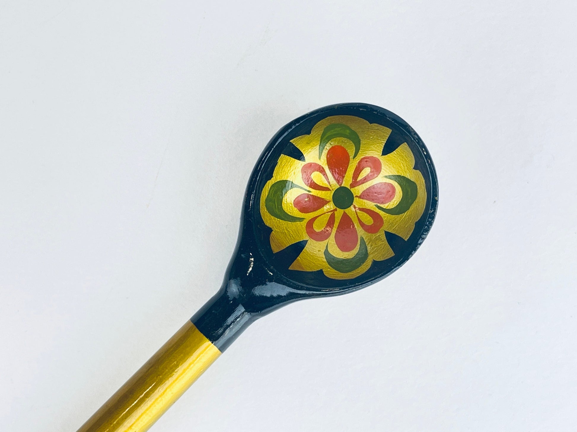 Product image for 'vintage hand painted artisan folk art soviet russia khokhloma wooden salad soup bowl spoon set made in the ussr flower scene pattern' (view 1f1e18)