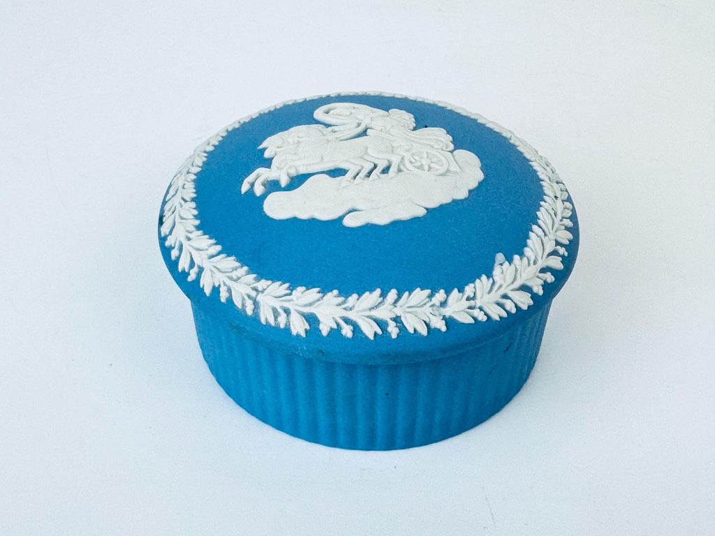 Product image for 'vintage wedgwood blue jasperware round jewelry box neoclassical elegance' (view 6b5bf9)