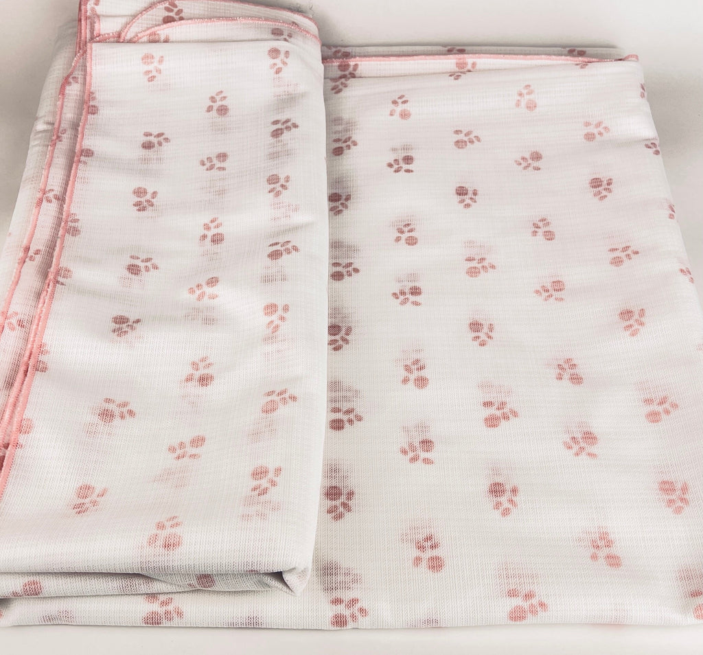 Product image for 'vintage semi sheer white pink floral acrylic rectangular table cloth' (view 176f0c)