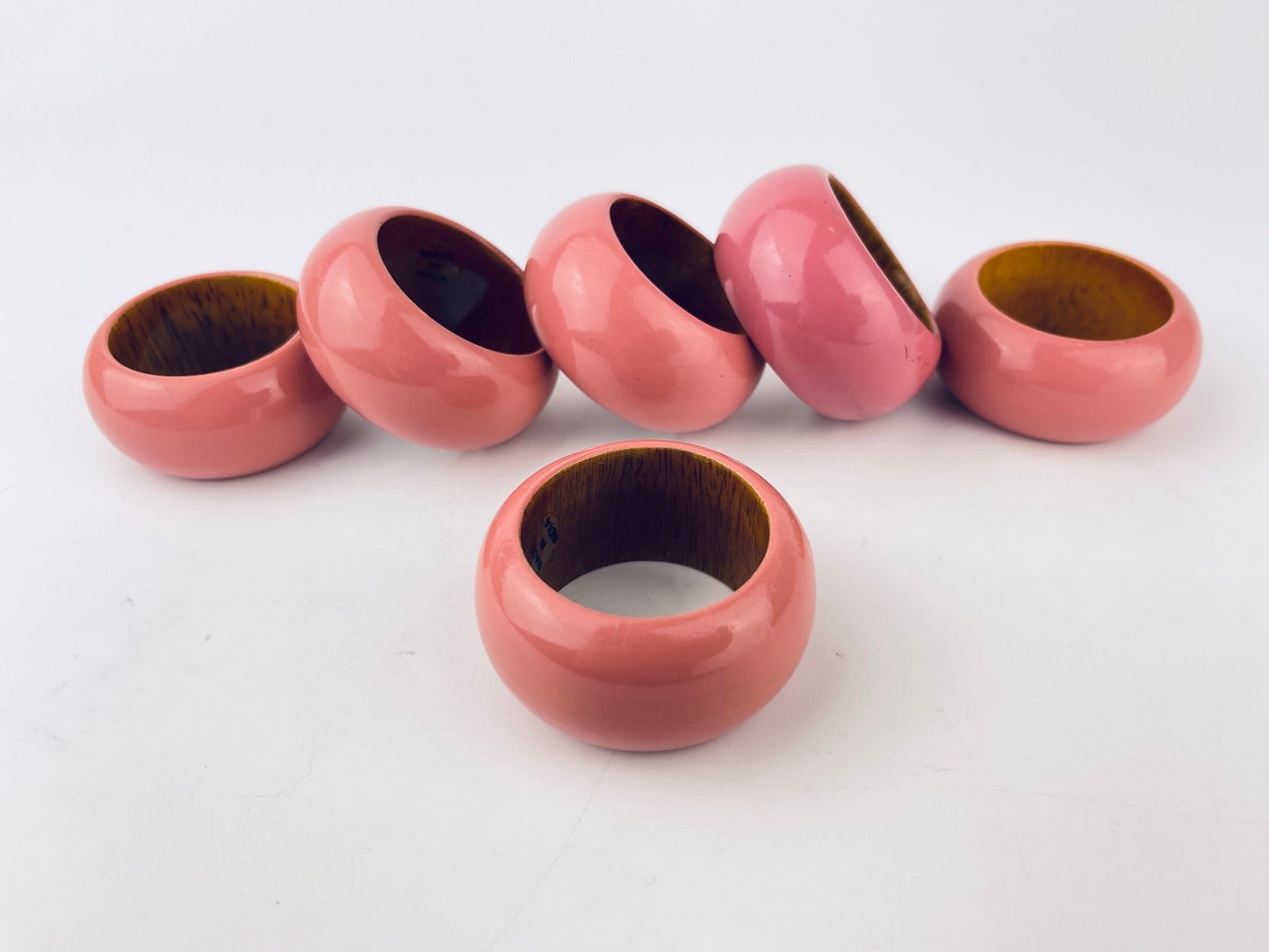 Product image for 'vintage glossy pink wooden napkin ring holders set of six 6' (view 7f7ddf)