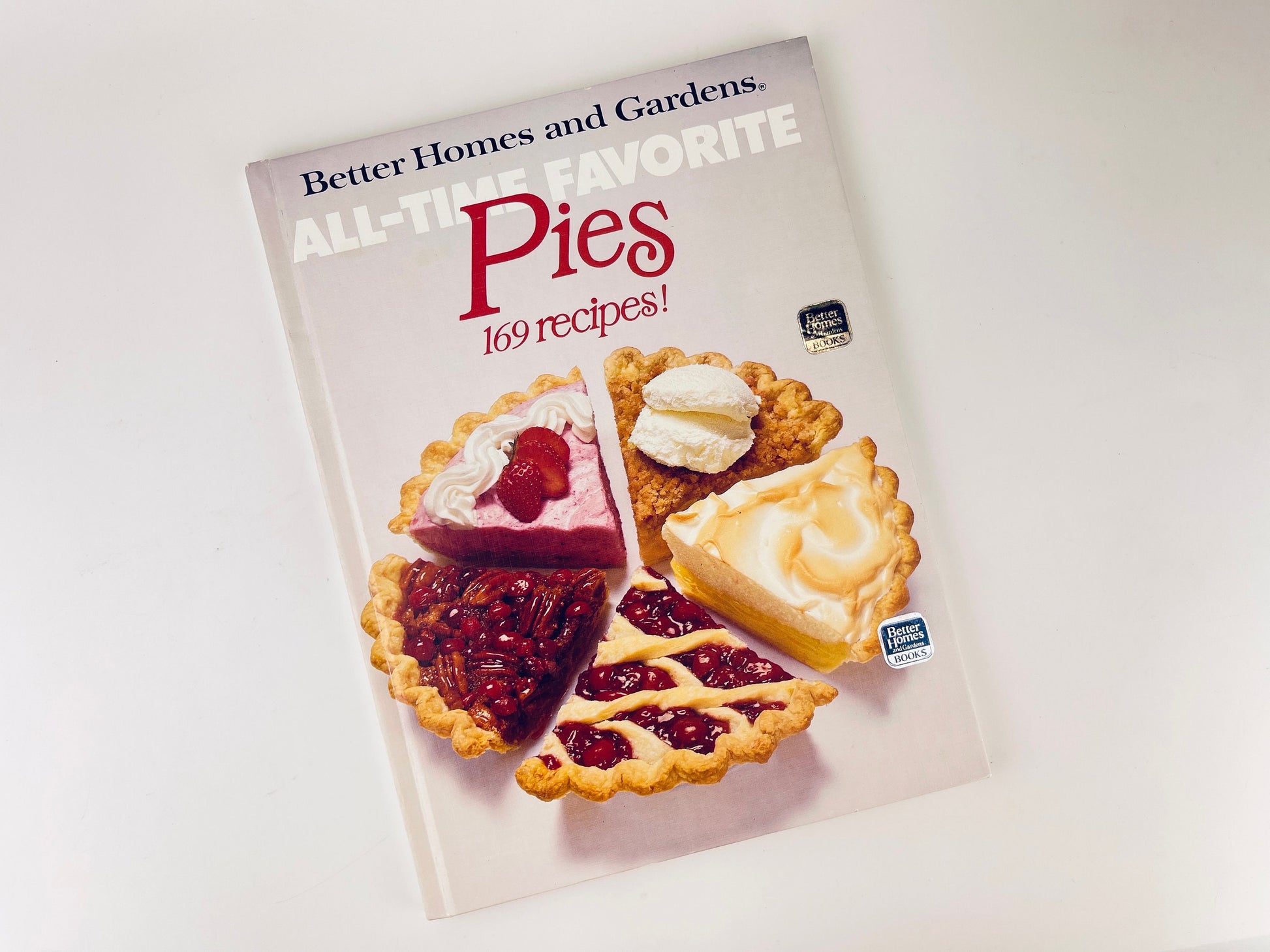 Product image for 'vintage better homes gardens 1983 hardcover cook books mexican oriental hamburger chocolate pies sold separately' (view 5edd93)