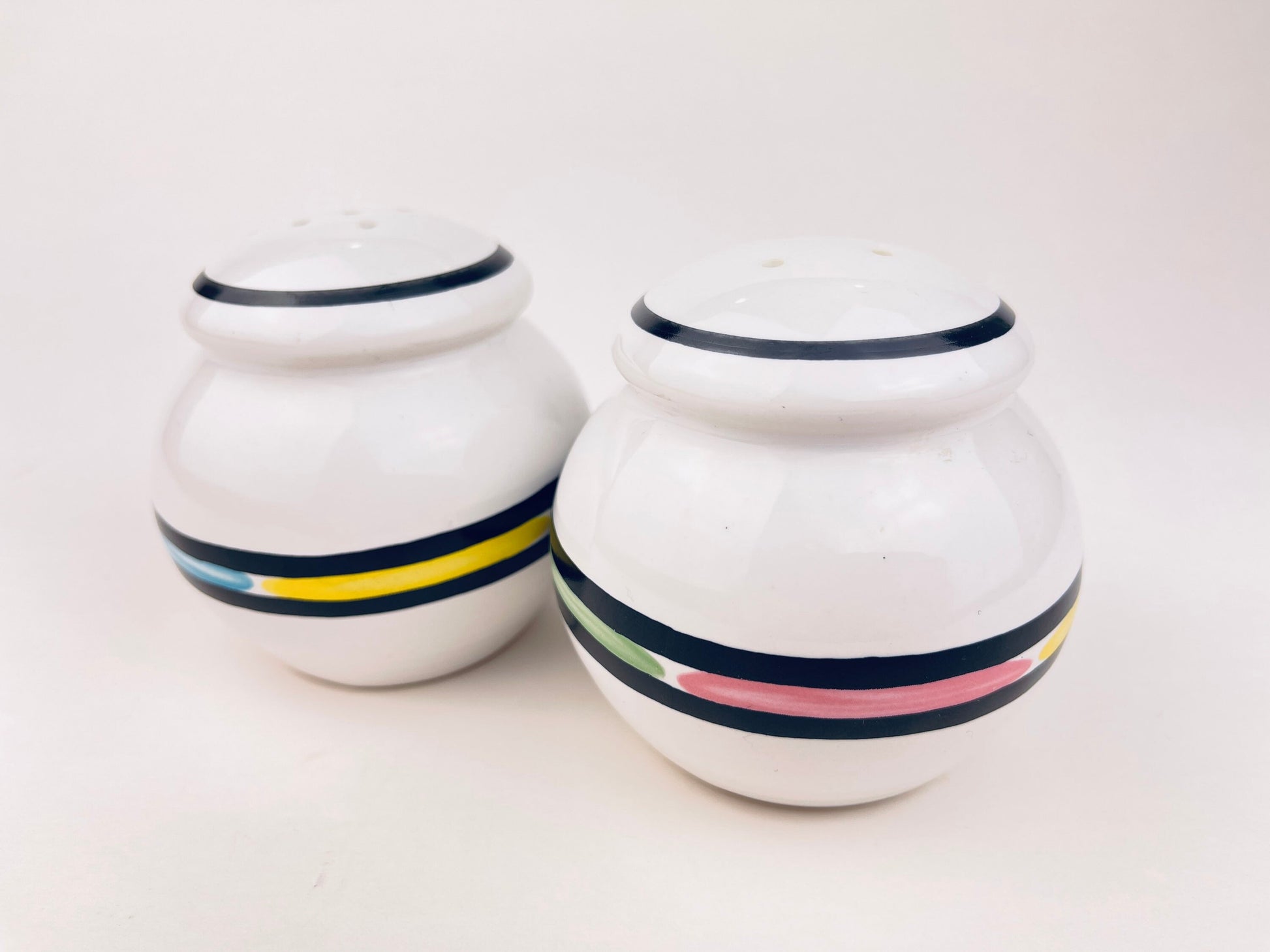Product image for 'vintage 80s style pastel striped ceramic salt pepper shakers' (view 56f72e)
