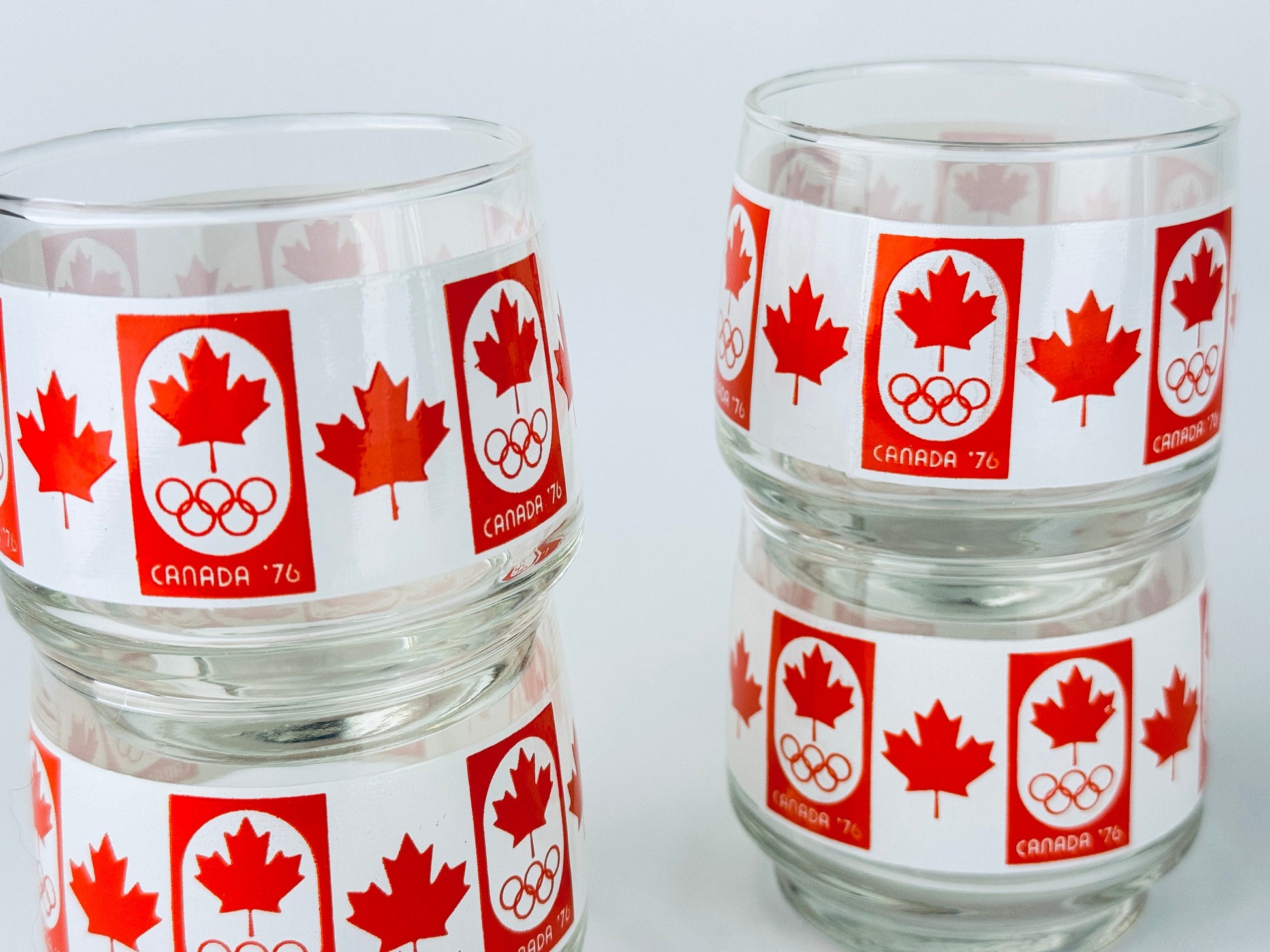 Product image for 'vintage 1976 canada olympics lowball rock glasses set of four 4 barware gift vintage canadiana' (view 7bc75b)